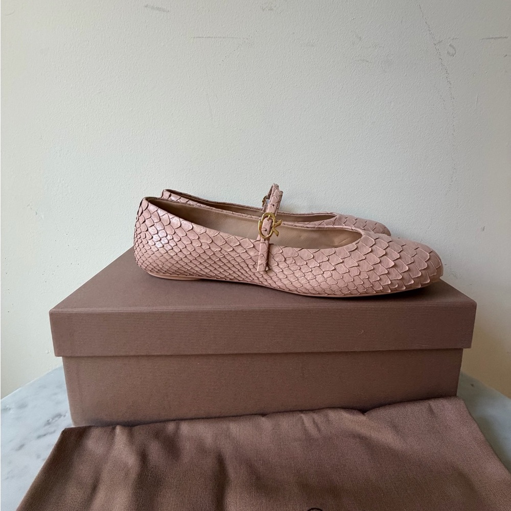NWT Gianvito Rossi Blush Pink Pyton Mary Jane Flats